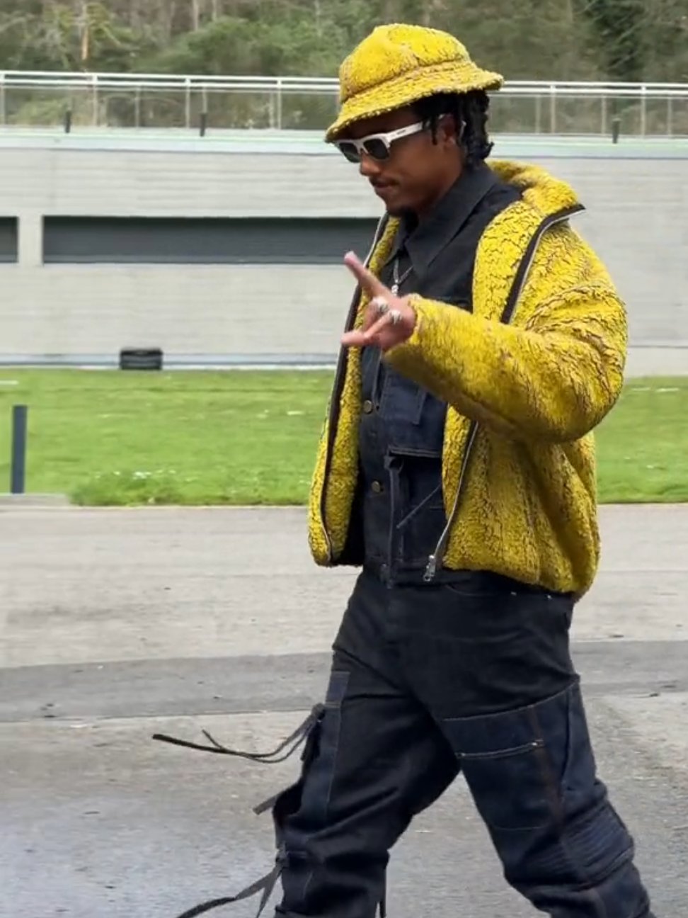 Jules KOUNDE fashion #kounde #fashion #barcelona #france @COBA FOOT OFFICIAL⚽️ @COBA FOOT OFFICIAL⚽️ 