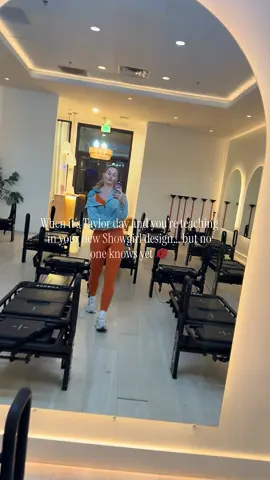 When your just a girl with lots of dreams✨  Wearing my new SHOWGIRL design @Castle Confidential 👑🎀 to teach lagree on Taylor’s release day🤩someone pinch me!  This sample is going into production most definitely🧡🩵 @Laura 🩰💖 worn and approved! #thelifeofashowgirl #activewearfashion #lagree #smallbusinessownerlife #swiftietiktok 