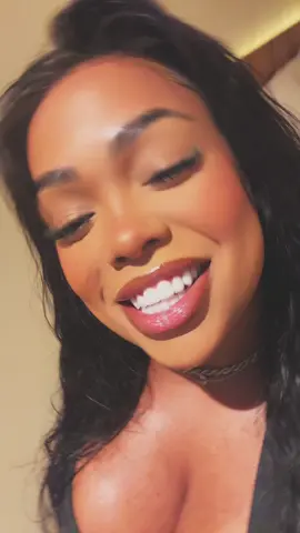sou negra, sou bonita e vc sabe.. 