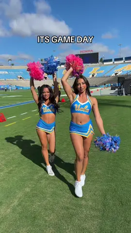 nothing better than cheering with my girl @kk💋                                     #ucla #uclafootball #uclaspiritsquad #uclacheer 