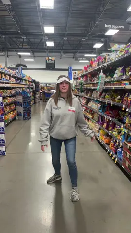 in front of the cuzztomers