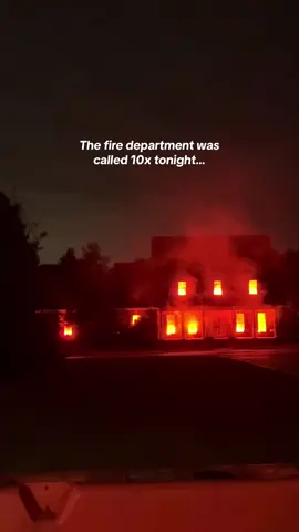 This house looked like it was on fire and the owners have asked that people stop calling the fire department 🔥 because it’s just a Halloween decoration in Fountain Inn, SC