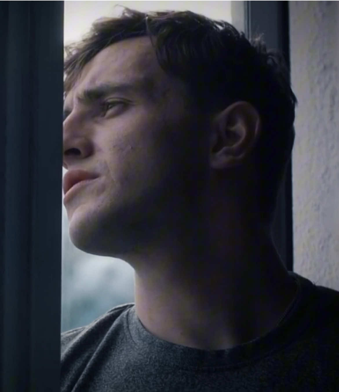 he’s so creep acoustic version #normalpeople #connellwaldron #radiohead #edit #fyp overlay: @overlays! (daehos n1 fan!) 