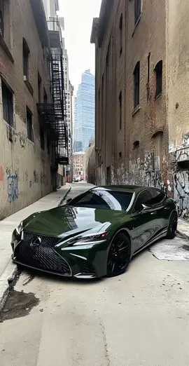 Vẻ đẹp ẩn mình không cần phô chương #lexus #luxury #mexe #cartops #xehoi 