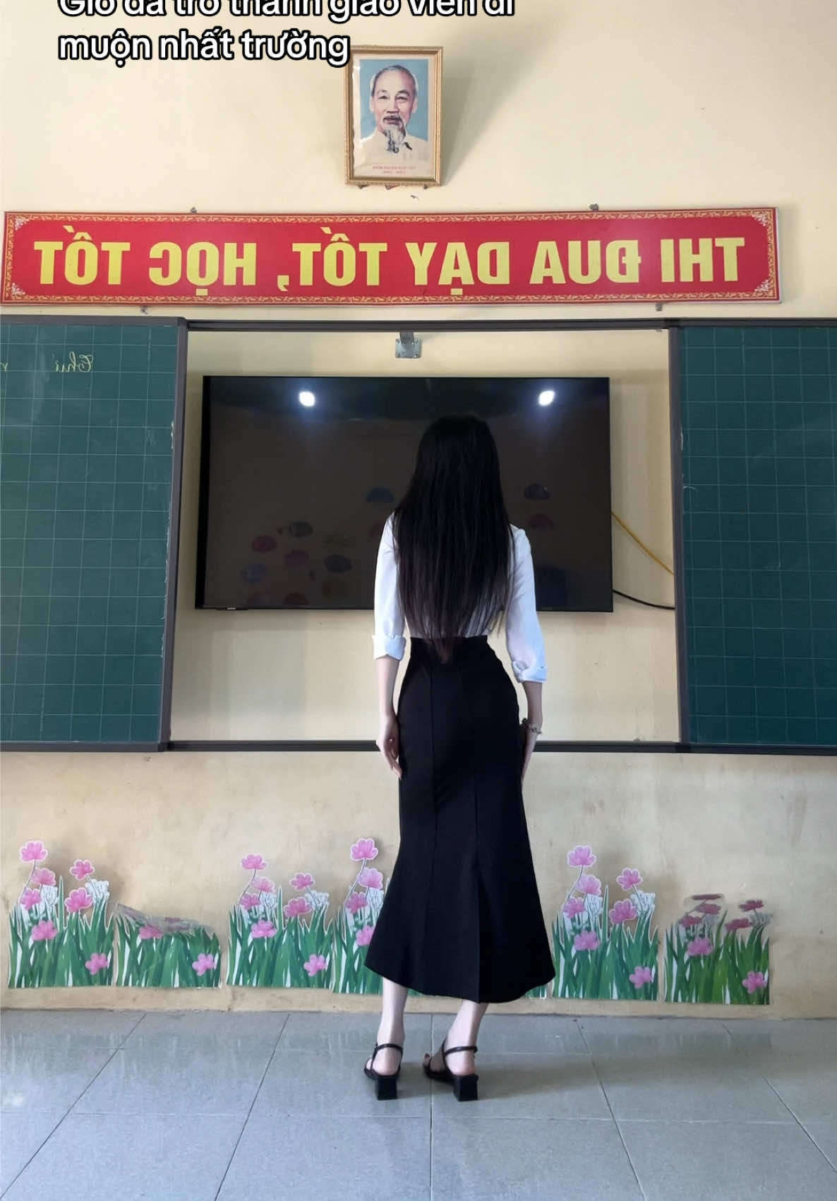 Tôi cố tình đến muộn để xem các em có tự quản tốt hay không. Cú lừa, cú lừa… ✅ #codieune #cogiaotieuhoc #hocsinh 