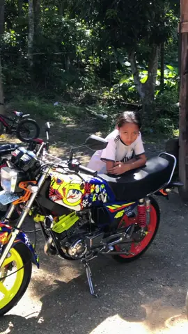 semangat minggu🤩 #nttpride🏝🔥fypシviral #aapaint08garage #2takloversntt #kekinianbanget #rxkingindonesia 