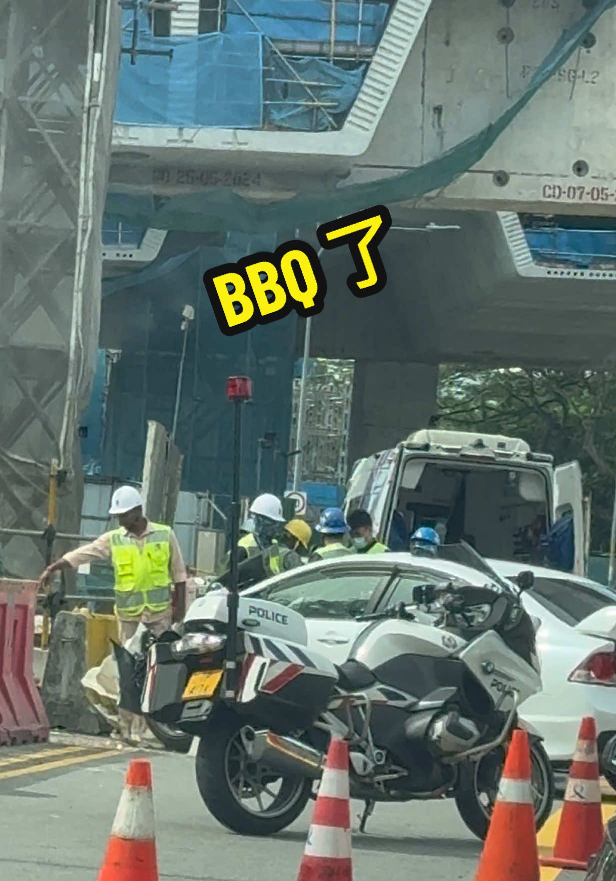 Accident at LENTOR AVE to YISHUN.. #SINGAPORE #sgtiktok #singaporetiktok #yishun #BunnySg 