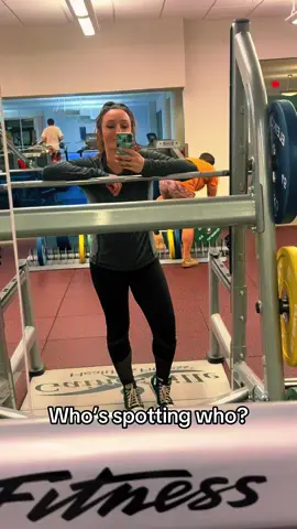 cooked me steak for dinner after 🥵 #GymTok #gymcouple #shortshorts #spotter #fyp 