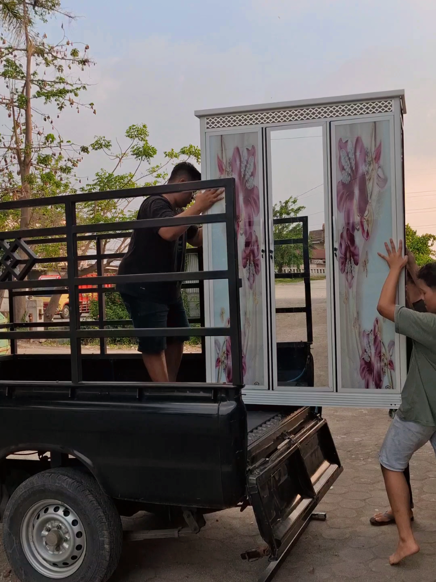 Membalas @namamu...22 Hanya 9.450 kak, sudah dapat full satu mobil: ✅️ Springbed uk.160x200 ✅️ Kulkas Polytron pintu 1 ✅️ Mesin cuci Polytron 7kg ✅️ Lemari pakaian alumunium kaca pintu 3 ✅️ Rak piring alumunium kaca ✅️ Meja rias alumunium  ✅️ Megicom Cosmos ✅️ Kipas angin berdiri Cosmos ✅️ Kompor Rinnai 2 tungku  #paketseserahan #pernikahan #pasarsedodemak #demak #masukberandafyp 