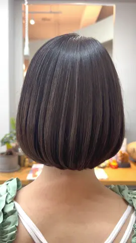 艶ボブ/bob Bob haircut Corte de pelo bob Corte de cabelo bob 단발펌스타일 波布髮型  波波頭 Potongan rambut Bob #メロ秋投稿キャンペーン #芸術の秋 #pr #hair #haircut 