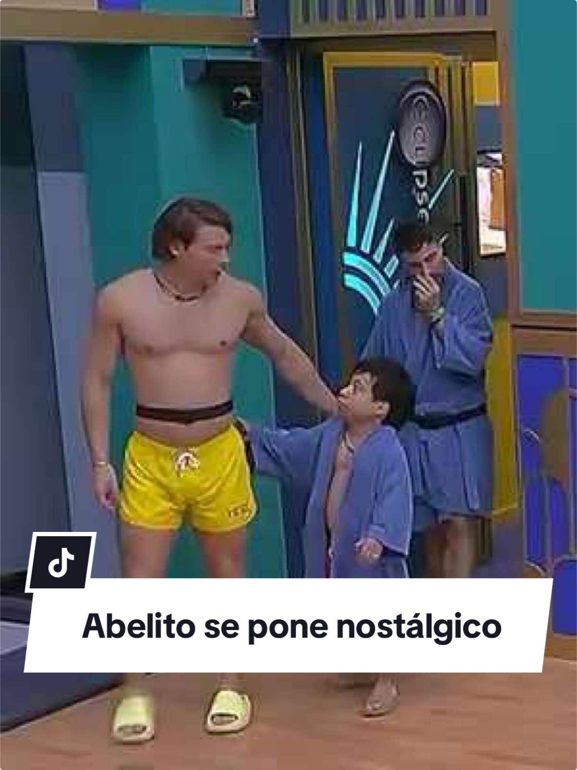 @el_abelito_oficial sufre al darse cuenta que ya no dormirá con @aldotdenigris Si quieres ver el momento COMPLETO, suscríbete ya a  @vix y no te pierdas de nada con el 24/7 🔥 #LaCasaDeLosFamososMx , rumbo a la final, disponible también en #LasEstrellas y #Canal5