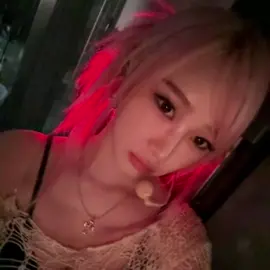 giselle de pink hair icônica que saudwdes #giselle #aespa #recommendations #global #fyp tumblr 2015 2016 aeri mys