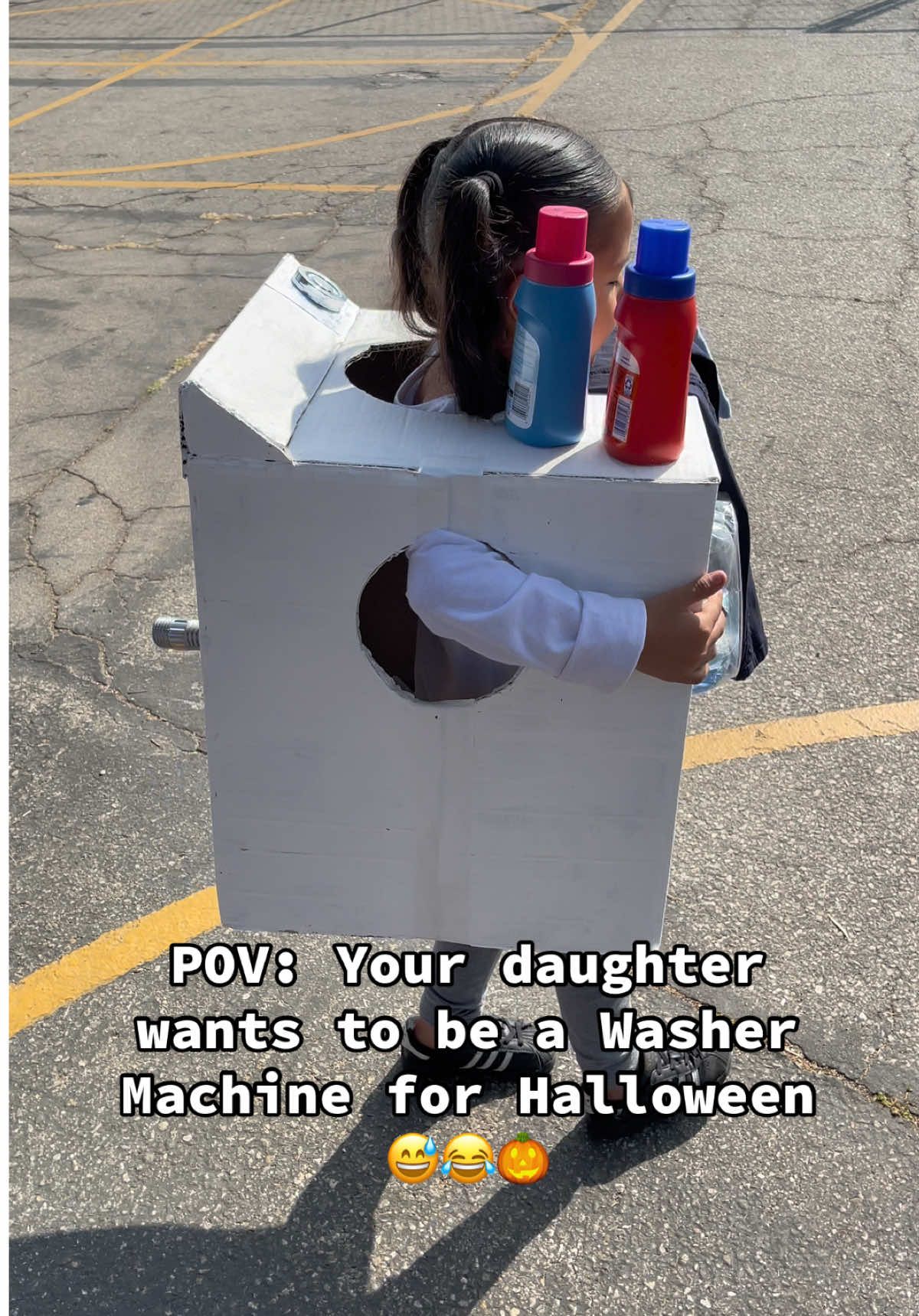 I mean I guess there’s nothing scarier than dirty laundry 😂😂😂  #fyp #MomsofTikTok #diyhalloween #xyzbca #fentysuperbrandday @downy @Tide Laundry @Maytag 