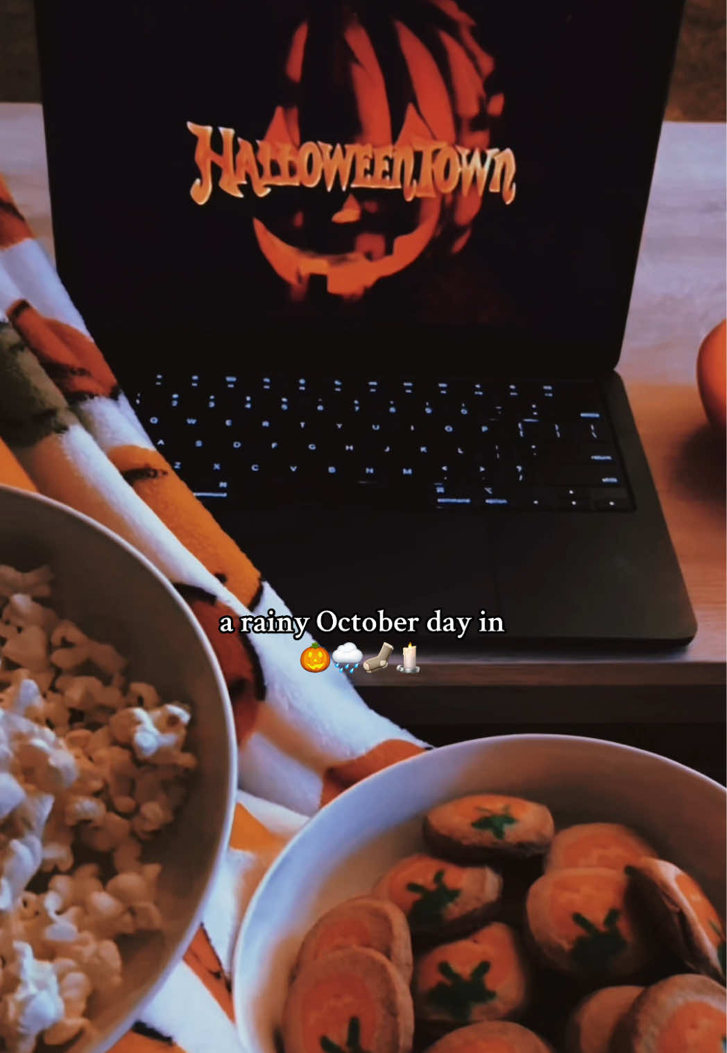 #rainyday #spookyseason #foryou #thisishalloween #autumnaesthetic 