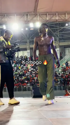 @ENFANTNOIRSD au stade AGC de Korhogo le jour de la finale du tournoi Ado 🔥🔥#cotedivoire🇨🇮225 #pourtoi #korhogo #sd #tiktokafrique🇹🇬🇨🇩🇨🇮🇧🇯🇬🇦🇨🇲🇬🇦 