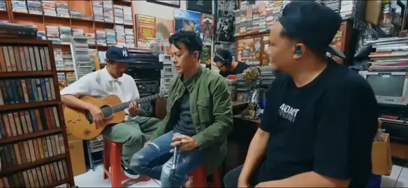 Kita tertawa... #peterpan #noahband #peterpanband #noah #noahband 