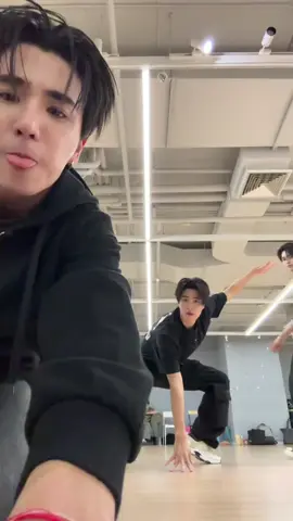 55555😭🤏🏻He delete this post😆 #perthtanapon #santapp #perthsanta #gemini_nt 