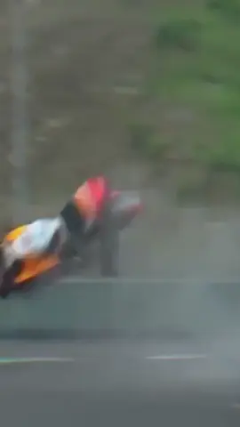 mandalika sukses membanting marc di setiap sesi  #marquez #fyp #motogpindonesia #mandalika #CapCut 