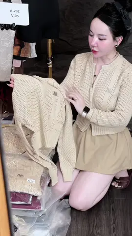 Áo Len Lưới Dài Tay Mix Chân Váy Dáng Bí #setvayao #setxinh #thoitrangnu #xuhuong 