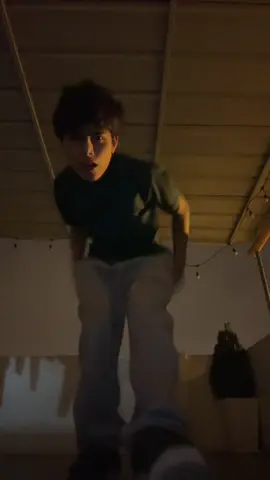 Pobre mi gatito, alguien le ha pegado por comelón cito, ahora está llorando, pobre mi gatito, alguien le ha pegado por comelón cito, ahora está llorando, ay mi gatito, miau miau, ay mi gatito, miau miau, ay mi gatito, miau, miau, ay mi gatito, miau, miau#viral #humor #paratii 