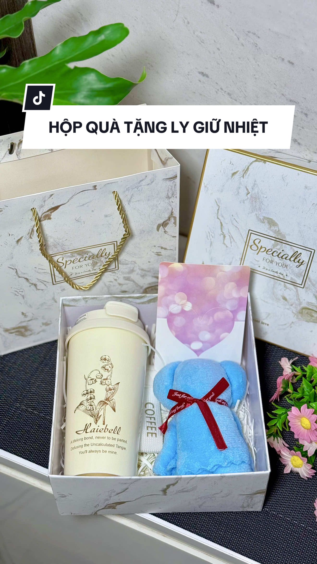 Hộp quà tặng ly giữ nhiệt hoa 550ml kèm 1 món phụ kiện, full set hộp và túi sang trọng, có khắc tên lên ly theo yêu cầu #quatang #quatang20thang10  #lygiunhiet #setquatang #review 