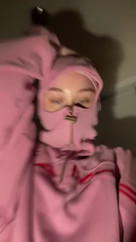 FAVORITE HOODIEEE  . . @FALMARAN USA  . . . . . #fyp #foryou #fypシ #hoodie #pink 
