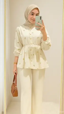 ✨ONESet AIDA✨ OOTD hijab kekinian buat kamu yang mau tampil simple tapi tetep stylish!🌸 👗3 in 1 ONESet hijab style: ✔️Celana cutbray bahan scuba - jatuh & nyaman dipakai ✔️Blouse cantik bahan katun - adem & nggak bikin gerah ✔️Hijab segiempat bahan polycotton gampang diatur 🔥Cocok untuk jalan, hangout, atau daily look biar makin chic! 💖Available warna pastel yang manis & mudah dipadu padan. 🗨️Yuk tampil kece tanpa ribet! 📦Order sekarang sebelum kehabisan #OOTDHijab#OnesetAida#HijabStyle#OOTDKekinian#Himaja