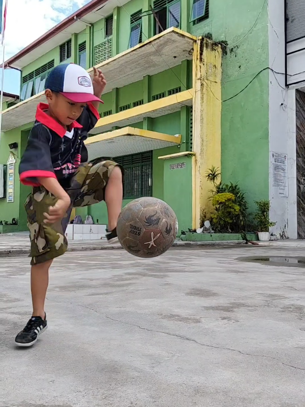 baller stylish with @juniorrockstar.id ⚡