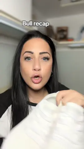 I do love the no bull rec all white sneakers they look good with everything and can be worn everyday or to the gym! I love these shoes! They are almost half off! Grab them now! #nobull #gymshoes #sneakers #allwhite #fashionshoes @NOBULL 