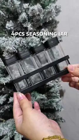 4pcs na sya napaka sulit tapos naka dual hole pa #seasoningjar #seasoningset #kitchen 