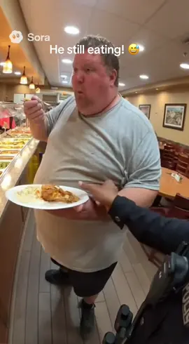 Customer refuse to leave after 4 hours of eating #customer #bodycam 