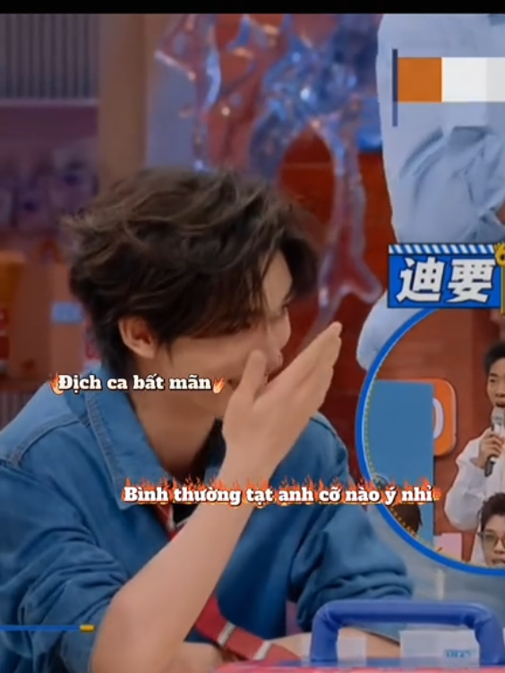 Địch ca dỗi😂 #tnt_thời_đại_thiếu_niên_đoàn #hi6 #xinchaothu7 #tfboys #top登陆少年 