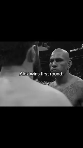 Chama 🇧🇷 #alexpereira #ufc320 #UFC #viral #edit 