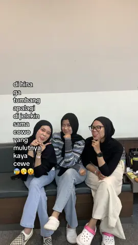 bro mau pake rok?😁