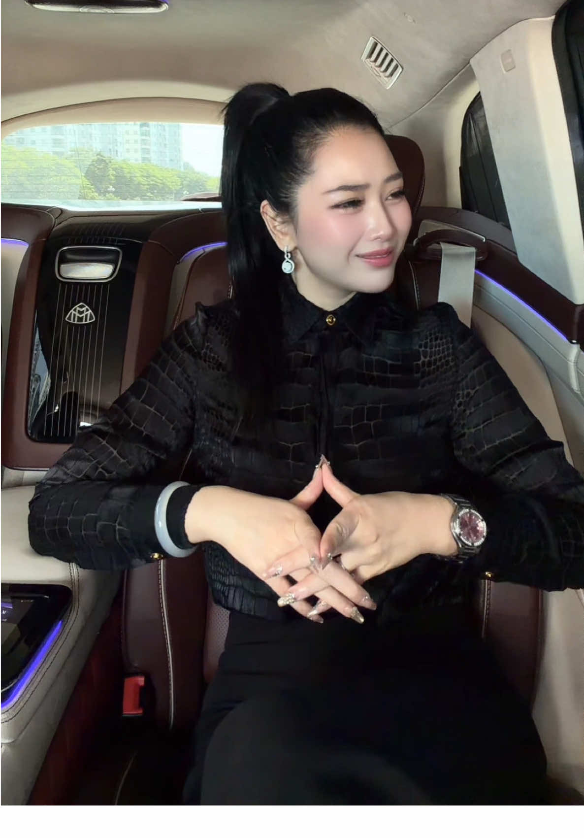 Tâm trạng đang tan chậm thì gặp đúng bài tủ cái là tan hẳn luôn 🫣  Nhạc cổ vẫn là cái gì đó rất tình.   #NgocTu
