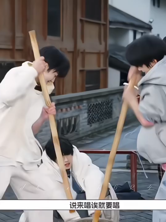 tf4 hai yai yai😭😭😭 mereka udah pernah buat loh😭 tim yg sebelah anteng karna tinggal ngebentuk, lah tim ini kerja keras banget🤣🤣 terus taulah kue yg terakhir dibikin besar bangettt😭 abis kelamaan buat yg kecil2😭 plis eps ini termasuk eps favorit🤭 #tffamily_4th_generation #zuoqihan #zhangyiran #zhangguiyuan #chenyiheng 