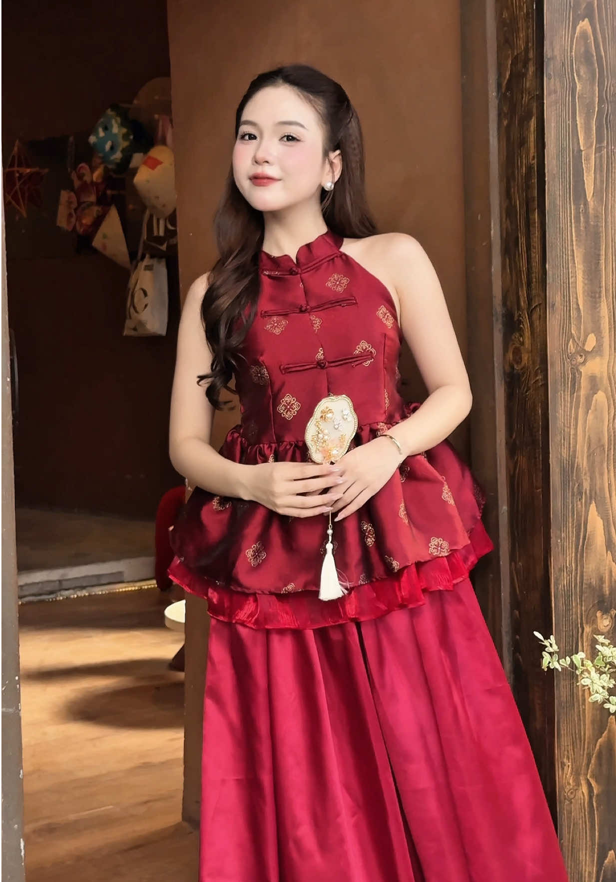 “Con tằm đắm đuối vì tơ …”#outfit #fyp #summervibes #domuahe #xuhuong #viral #trending #trungthu2025 #setxinh #thơ #beachvibes 