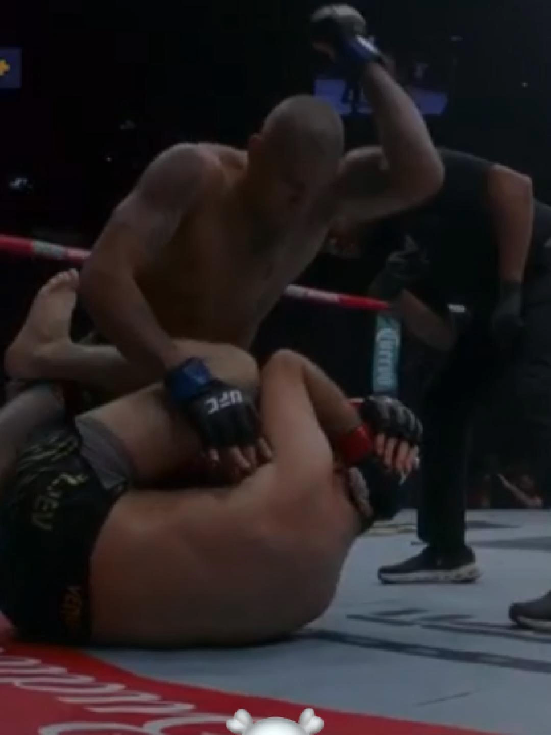 UFC 320☠️☠️☠️ Poatan greatly humiliates the fighter Ankalaev!!! #UFC #UFC320 #POATAN #CHAMA #ANKALAEV
