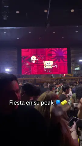 El momento en que todo se prendió.  #bobesponja #spongebobsquarepants #party #peak #electronicmusic 