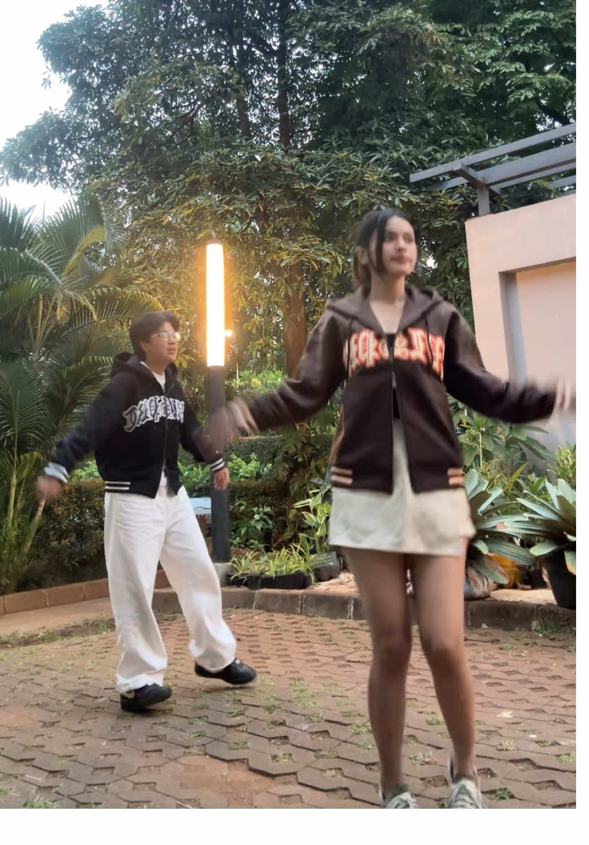 Gak mau buat dibilang jompo ku injeq juga lama lama si noey ini🤗