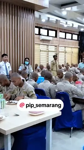 Terimakasih sudah memperbolehkan kami untuk menyaksikan anak² saat makan,. #pipsemarang 