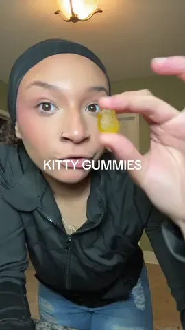 🍍😻 this is how you get a kitty that tastes like pineapple & gets real SLIPPERY 💦😋 #womensprobiotic #womenshealth #tiktokshopfalldealsforyou #tiktokshopcybermonday #tiktokshopblackfriday 