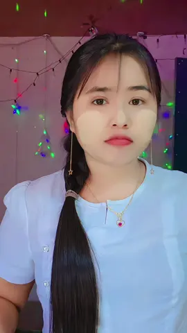 သနပ်ခါးလေး လိမ်းထားတယ်နော်🤭#eimyatthu #foryou #ရောက်ချင်တဲ့နေရာရောက်👌 #foryoupage 