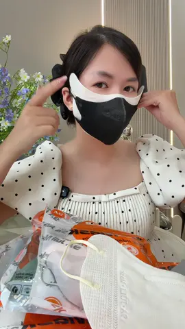 Khẩu trang 9A vẫn cứ là chân ái cho mặt to mặt bự 
