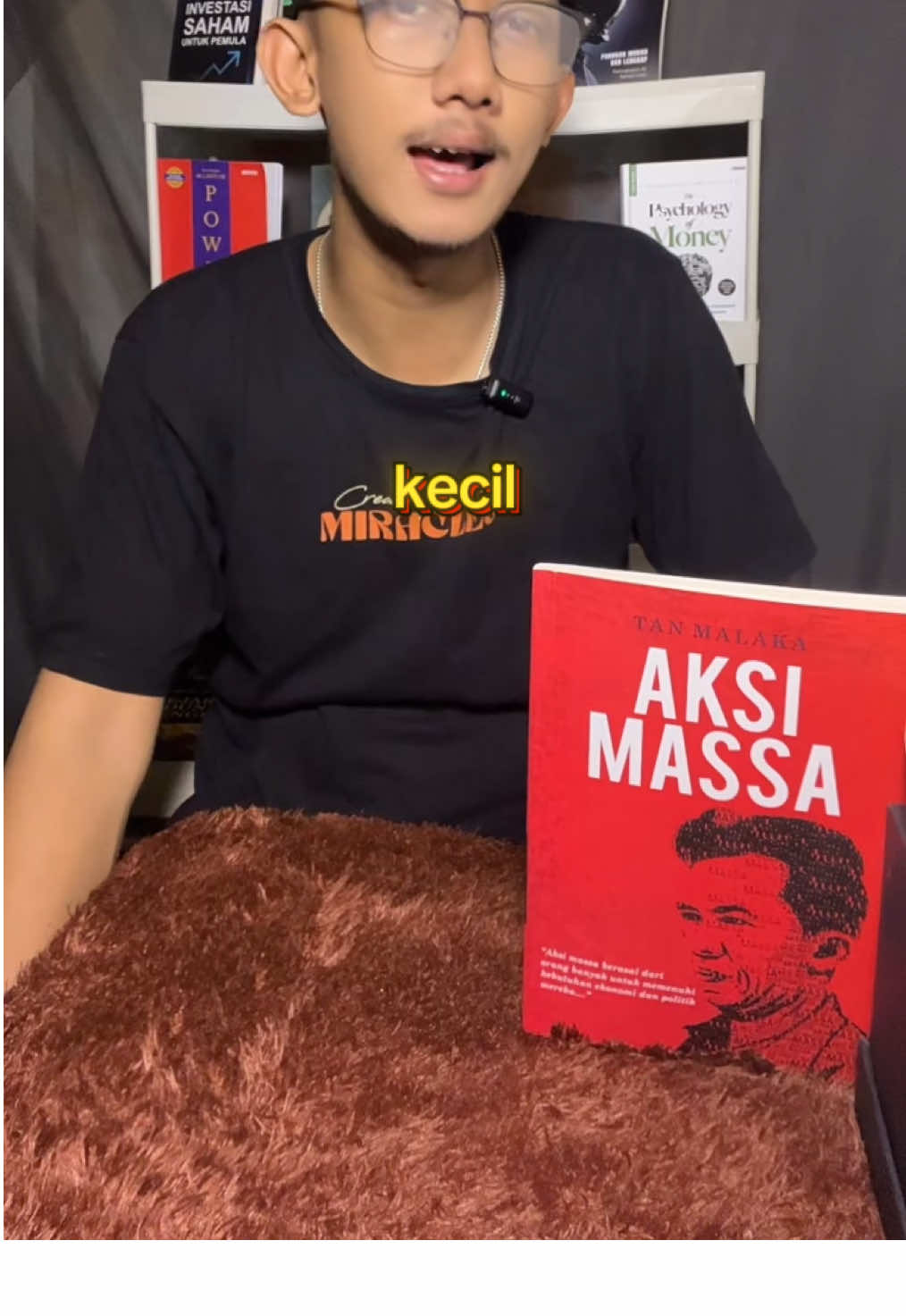 Buku ini dulu dianggap berbahaya, sekarang bisa lo baca bebas. 📖 Tan Malaka – Aksi Massa#aksimassa #tanmalaka 