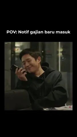 Langsung cek saldo, senyum-senyum sendiri, lalu pura-pura janji nabung… tapi 5 menit kemudian: “Shopee, Tokped, dan GrabFood” udah standby nunggu 🤣✨   #kdrama #drakor #drama #meme #ngakak 
