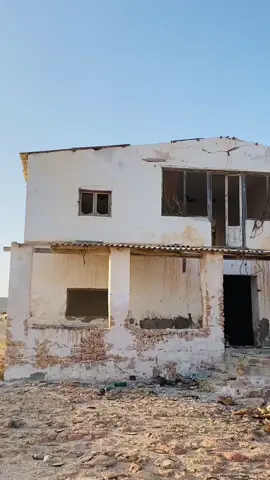 Warshaddii Kaluunka Dawladdii Somalia ee Magaalada Qandala ee Areedshe  🇸🇴🥹🥲 Wuxuu ahaa mashruuc wayn oo kumanaan dad ah ka shaqeeyaan, kadibna loo dhoofiyo dibadda, dawladdana dakhli badan kasoo galo 🐟🐠 Waxaan rajaynayaa in dib loo kiciyo mashruucyadii noocaan ahaa oo fariistay. #somalitiktok #gacankaqandala #puntlander🇸🇱 #backtohome #dhaadaar 