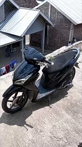 🐌#fyp #varled #110 #vario#varled110fi