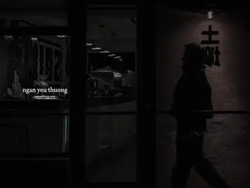 Người từng làm em khóc…#khoi_31_8 #lyrics #nhachaymoingay #amthambenem 