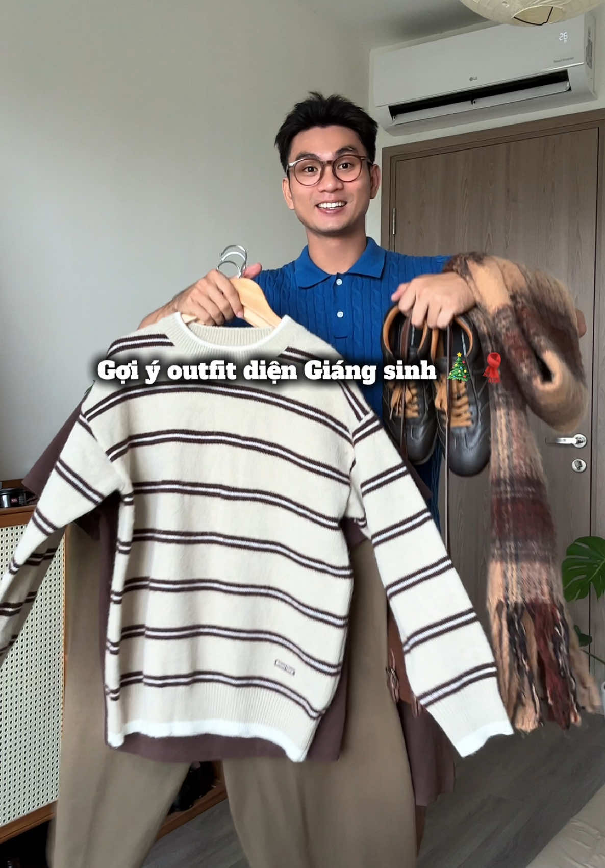 Sài Gòn nhưng trong đầu toàn Giáng sinh vùng lạnh 🎄🧣🥶 #danielsailam #LearnOnTikTok #koreastyle #winteroutfit #outfitideas 